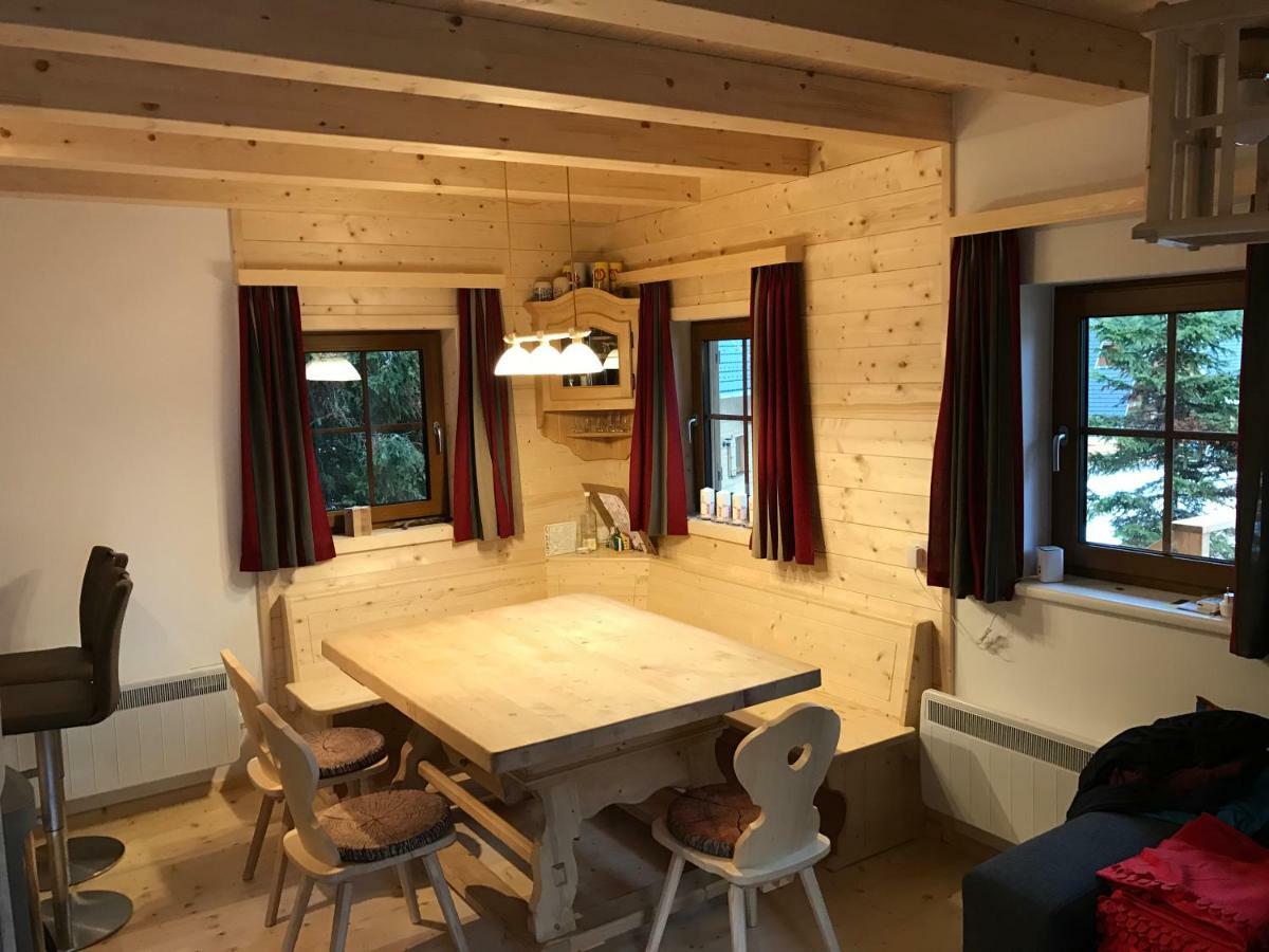 Almhaus & Almchalet Flattnitz מראה חיצוני תמונה
