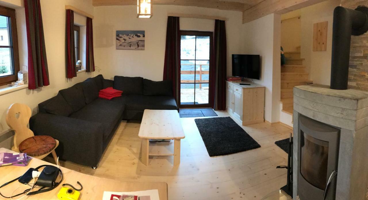 Almhaus & Almchalet Flattnitz מראה חיצוני תמונה