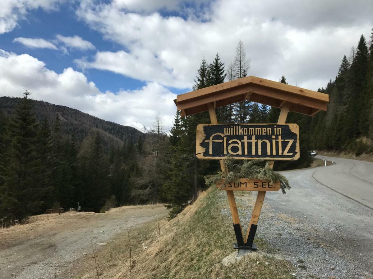 Almhaus & Almchalet Flattnitz מראה חיצוני תמונה