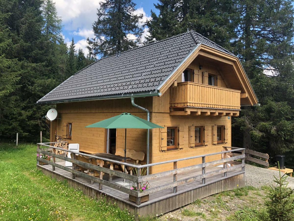Almhaus & Almchalet Flattnitz מראה חיצוני תמונה