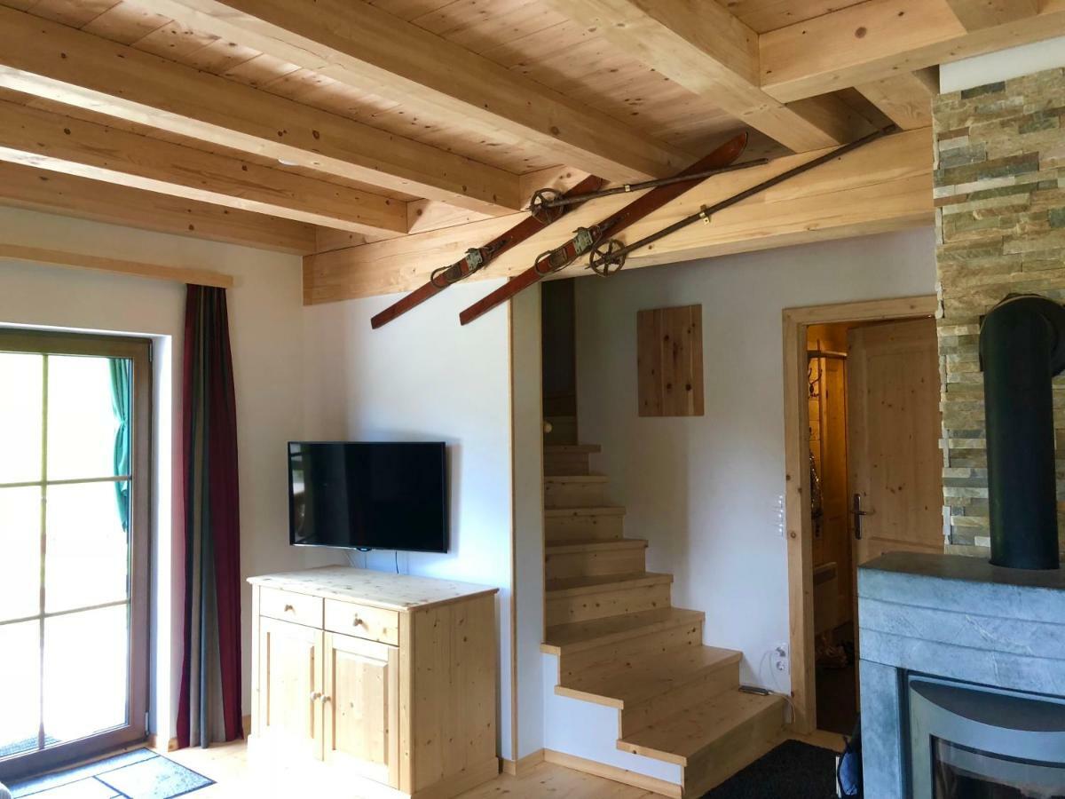 Almhaus & Almchalet Flattnitz מראה חיצוני תמונה