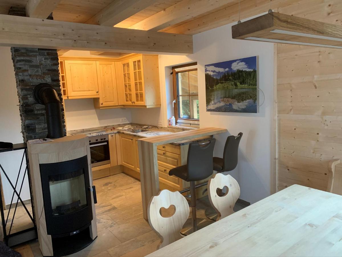 Almhaus & Almchalet Flattnitz מראה חיצוני תמונה